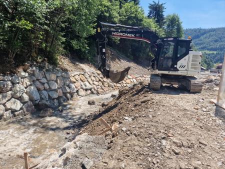 Sanacijska obnova vodotokov in hudournikov po poplavah (1)